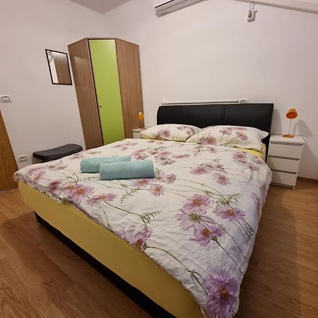 Apartma Patricija - Big Apartment For 6 Tolmin Luaran gambar