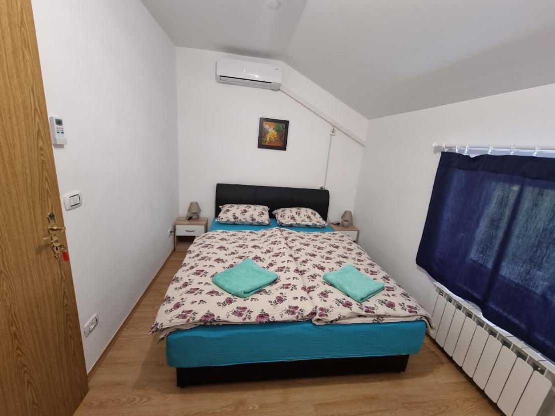 Apartma Patricija - Big Apartment For 6 Tolmin Luaran gambar