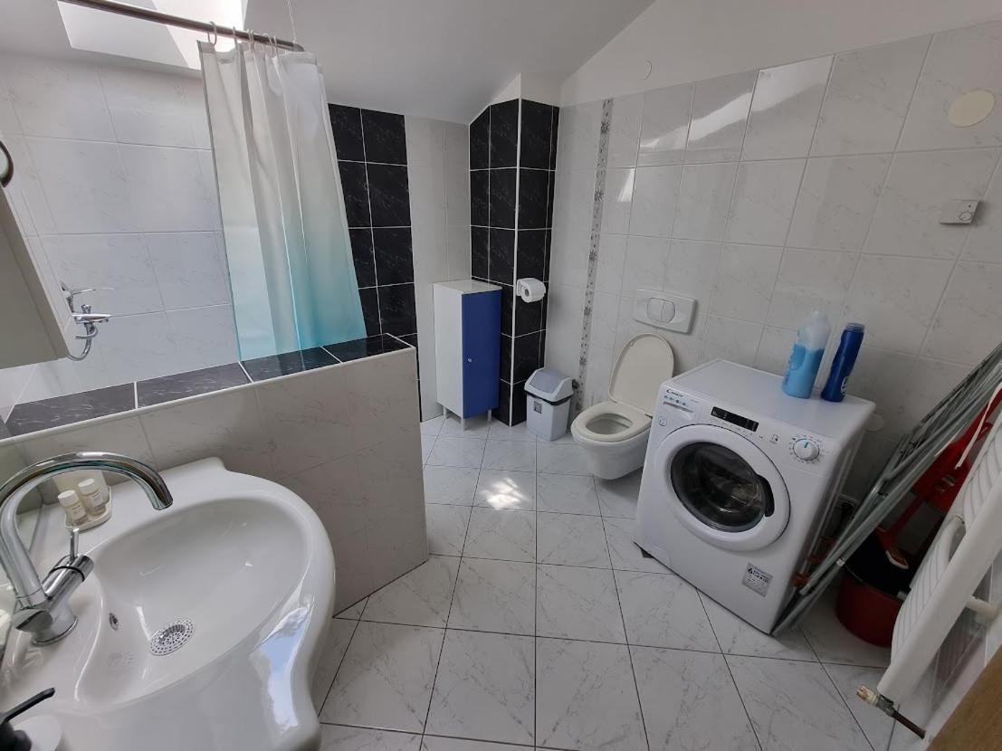 Apartma Patricija - Big Apartment For 6 Tolmin Luaran gambar