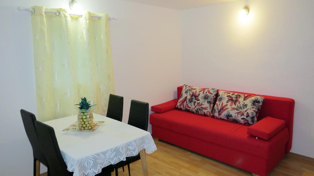 Apartma Patricija - Big Apartment For 6 Tolmin Luaran gambar