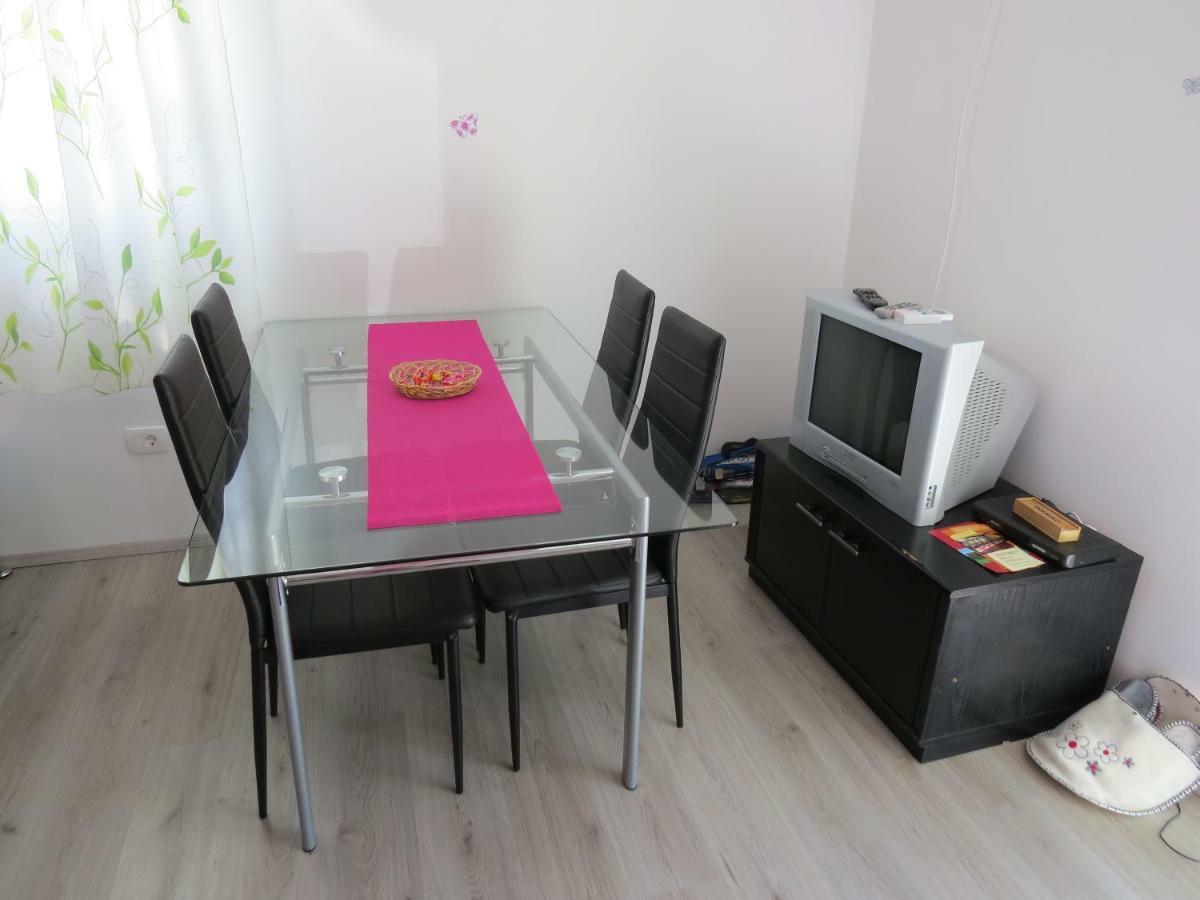 Apartma Patricija - Big Apartment For 6 Tolmin Luaran gambar