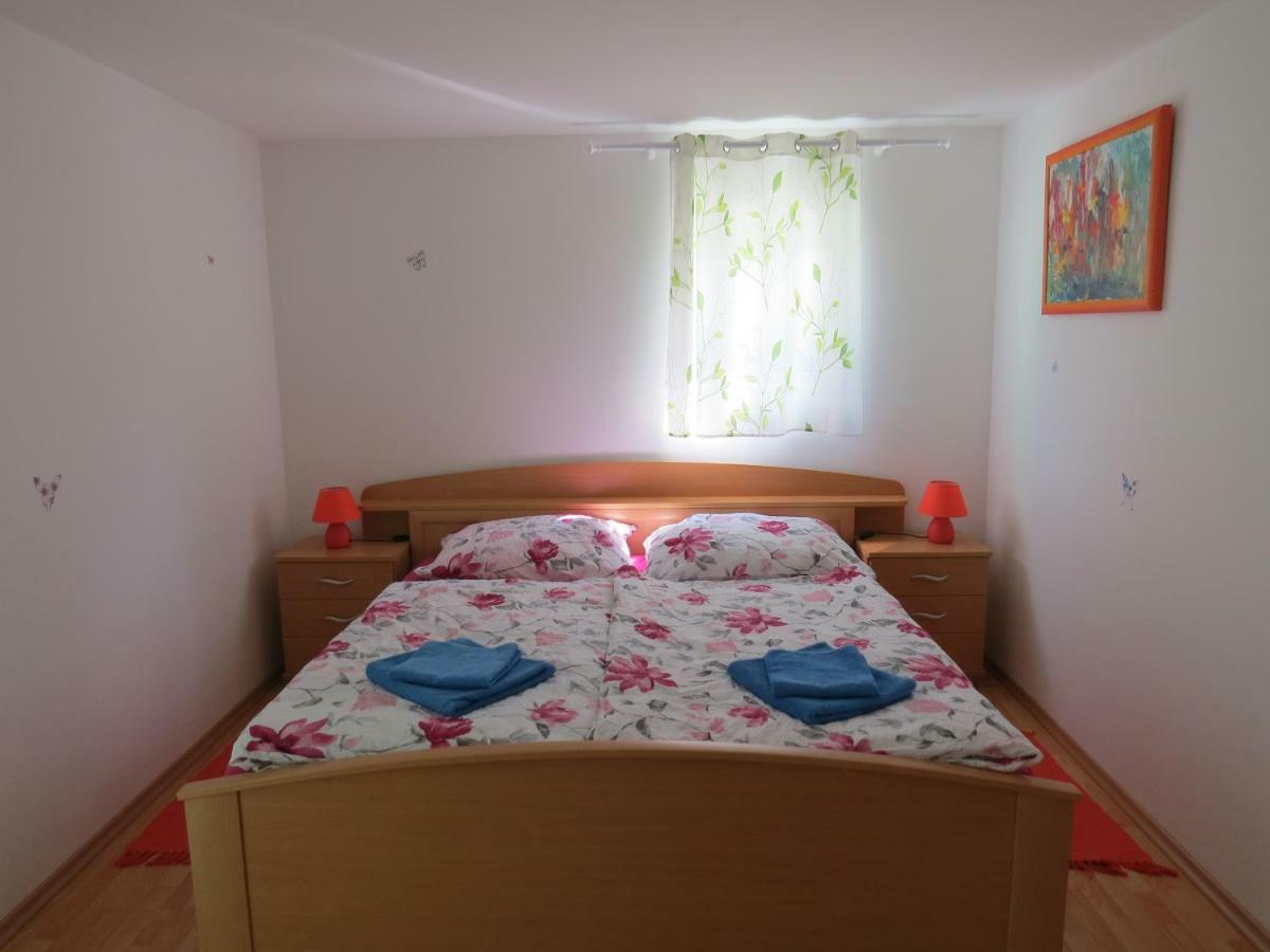 Apartma Patricija - Big Apartment For 6 Tolmin Luaran gambar